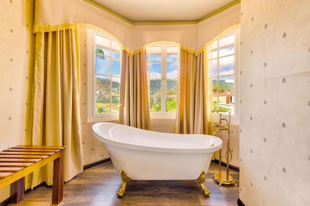 هتل وستبری پالاس